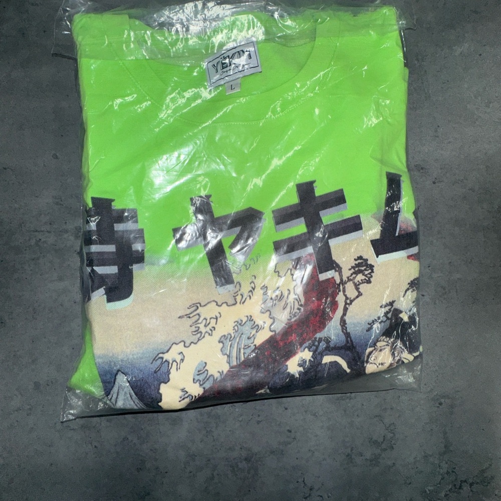 Neon Green Graphic Men’s Tee with Japanese Wave Print